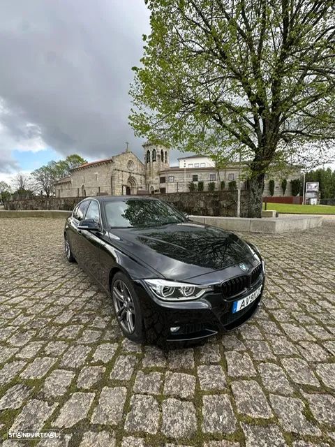 BMW 330 e iPerformance Pack M Shadow - 1