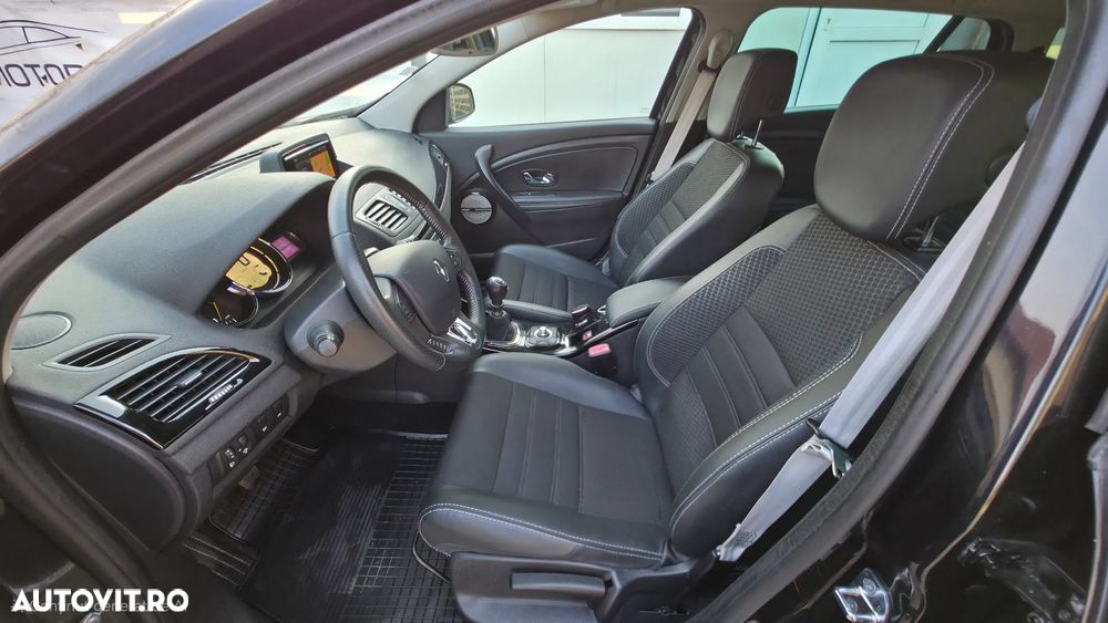 Renault Megane ENERGY dCi 110 Start & Stop Bose Edition - 13