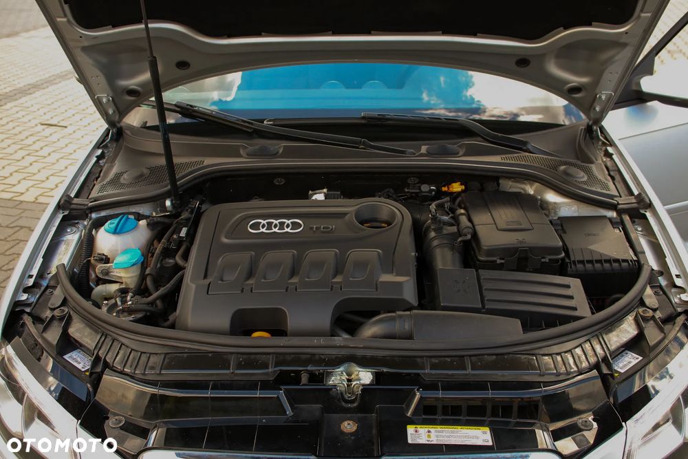 Audi A3 Sportback 2.0 TDI DPF (DSG) S tronic Ambiente - 39