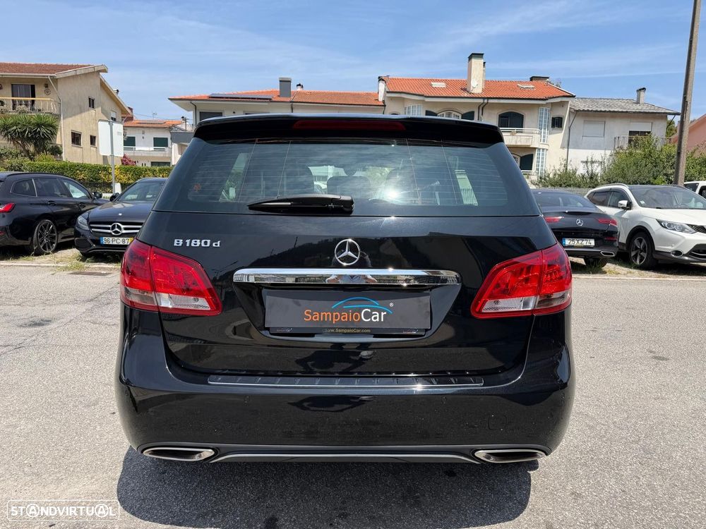 Mercedes-Benz B 180 d Urban - 13