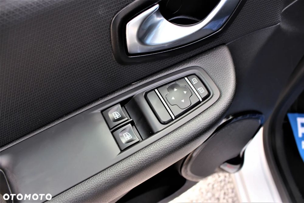 Renault Clio 0.9 Energy TCe Limited - 18