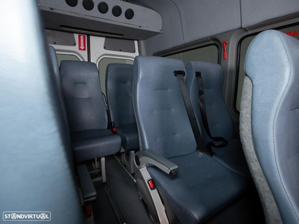 Volkswagen Crafter - 13