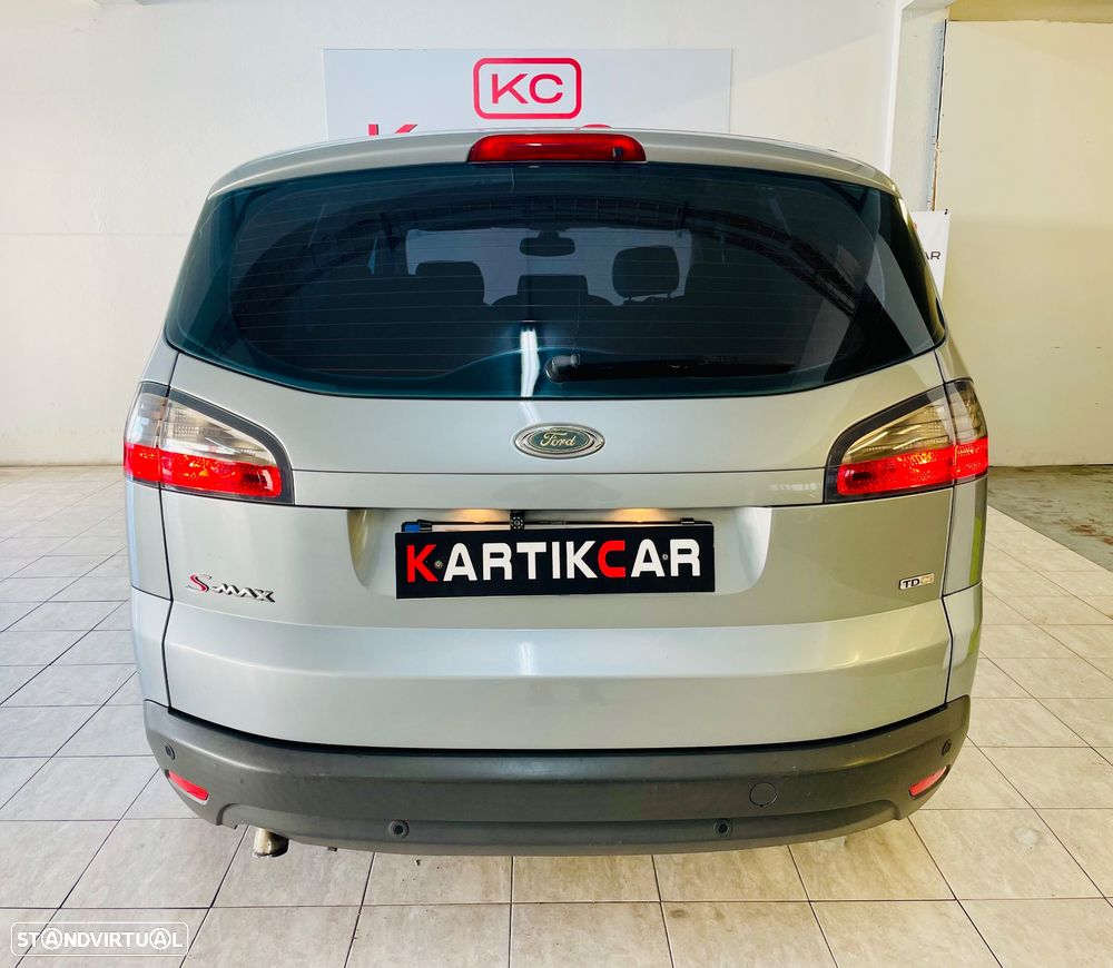 Ford S-Max 2.0 TDCi Titanium 7L - 6