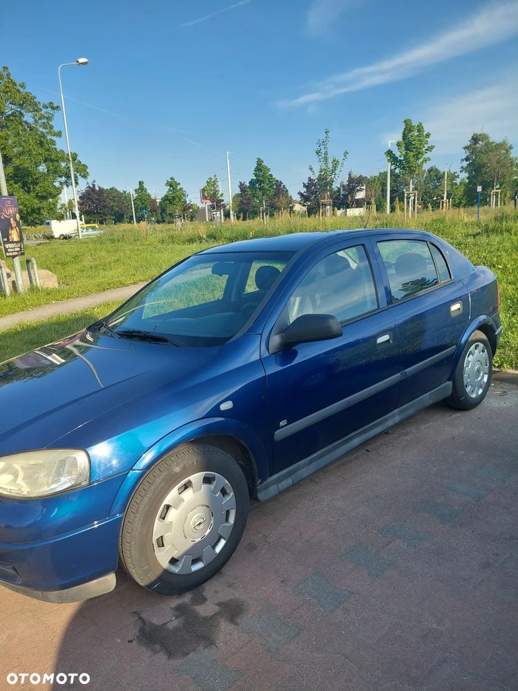 Opel Astra - 1