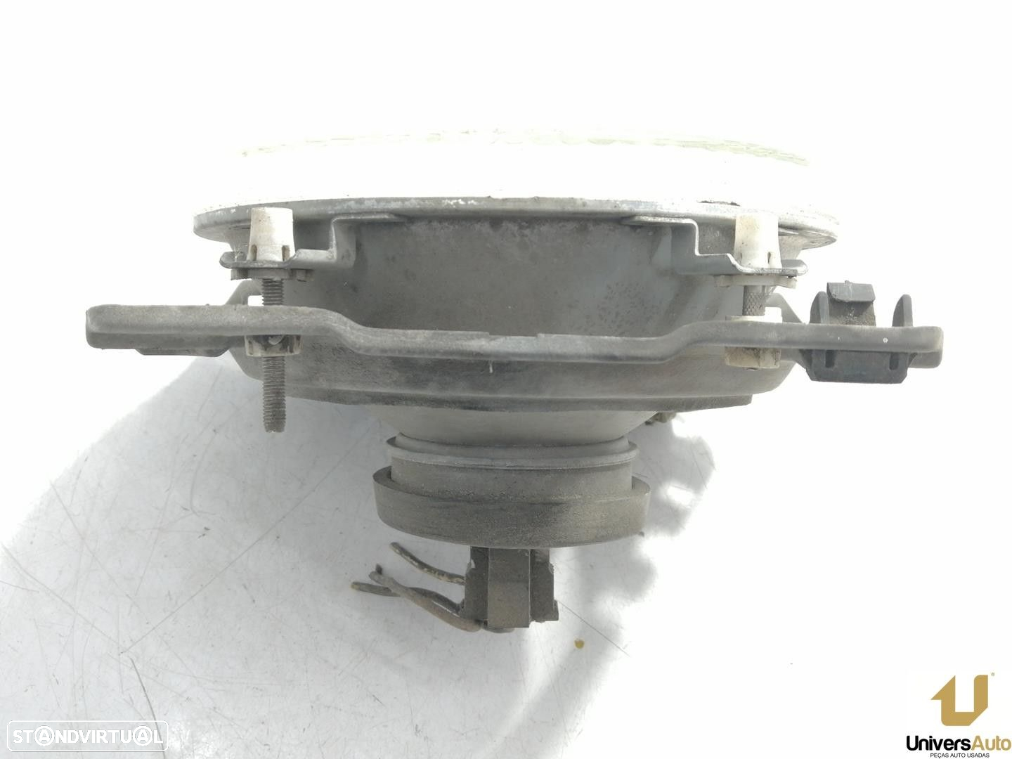 FAROL DIREITO VOLKSWAGEN GOLF II 1989 - - 2