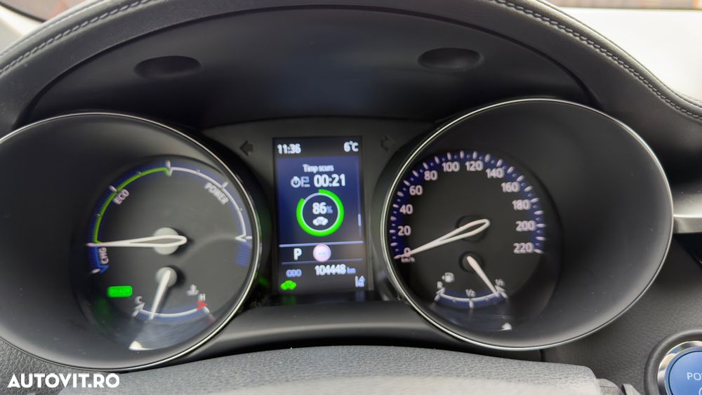 Toyota C-HR 2.0 Hybrid Team Deutschland - 9