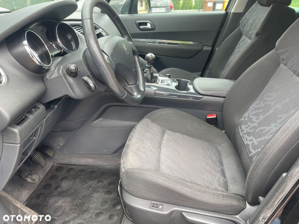 Peugeot 3008 1.6 HDi Premium - 18