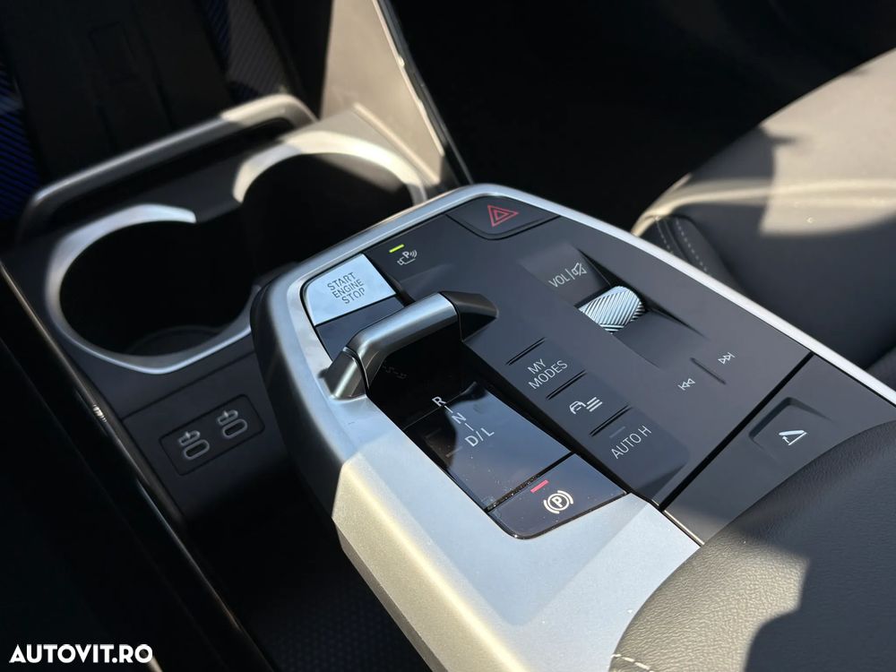 BMW X1 sDrive20i AT MHEV - 18