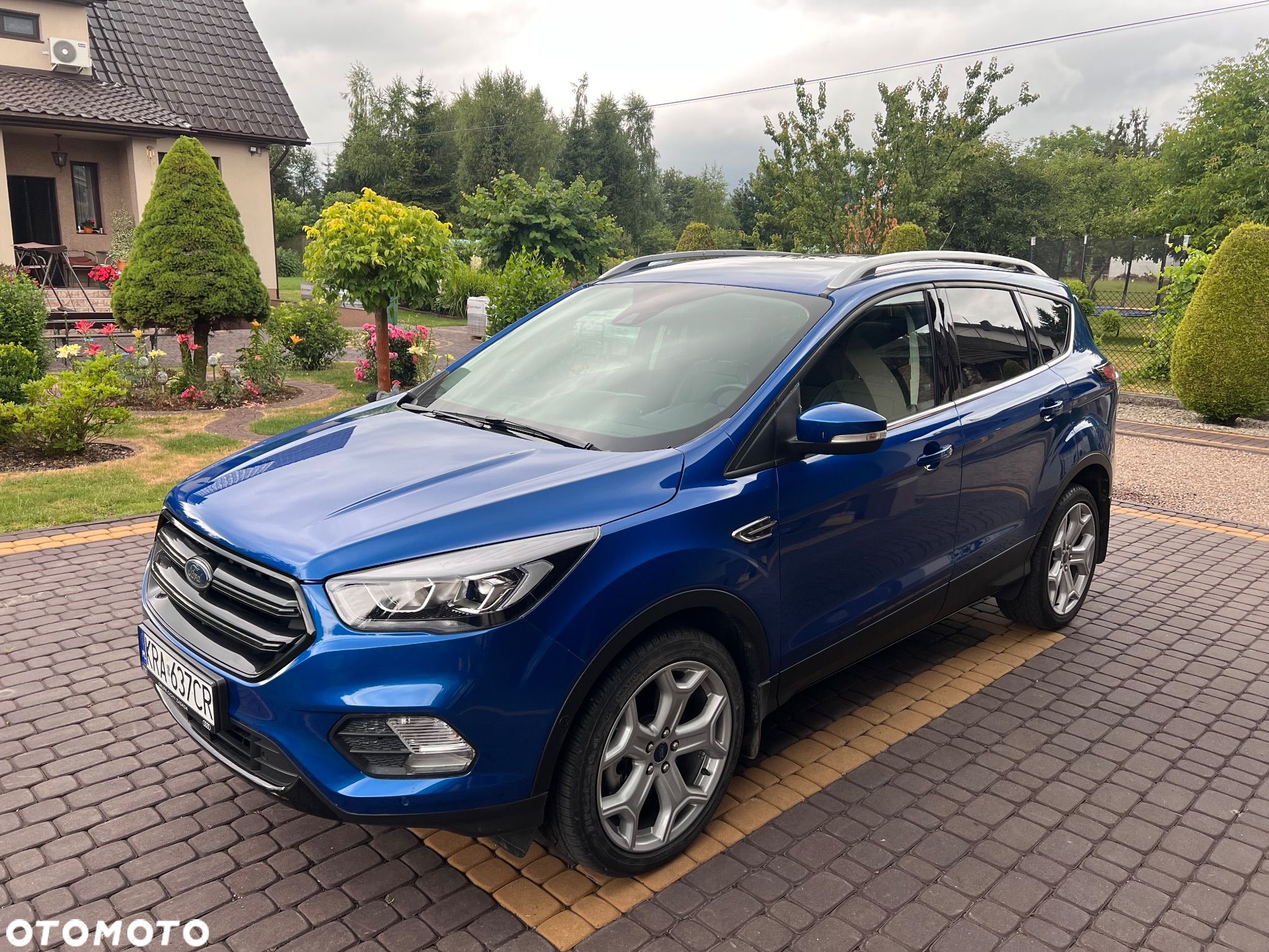 Ford Kuga 1.5 EcoBoost 4WD Titanium - 1