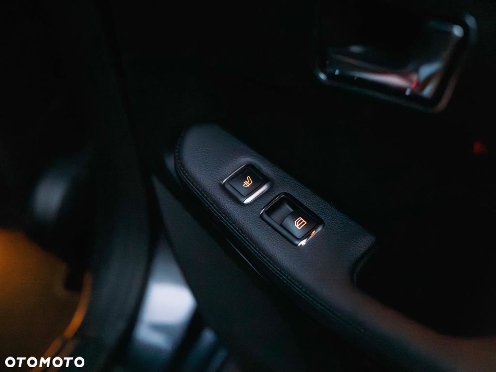 Mercedes-Benz Klasa E 63 AMG AMG Speedshift 7G-MCT - 17