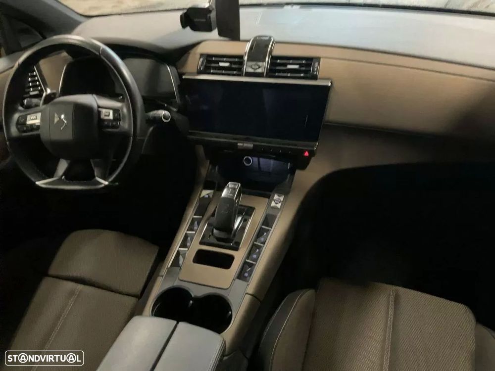 DS DS7 Crossback E-Tense Performance Line EAT8 - 7