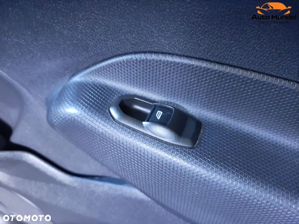 Ford Tourneo Connect - 38