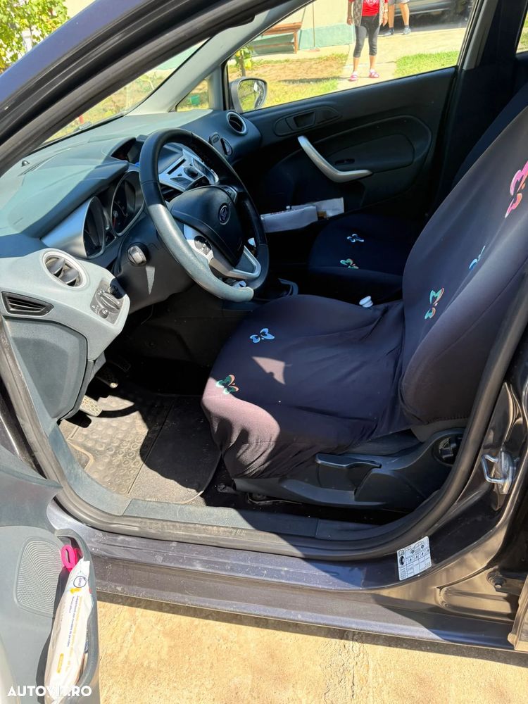 Ford Fiesta 1.4i Titanium - 4