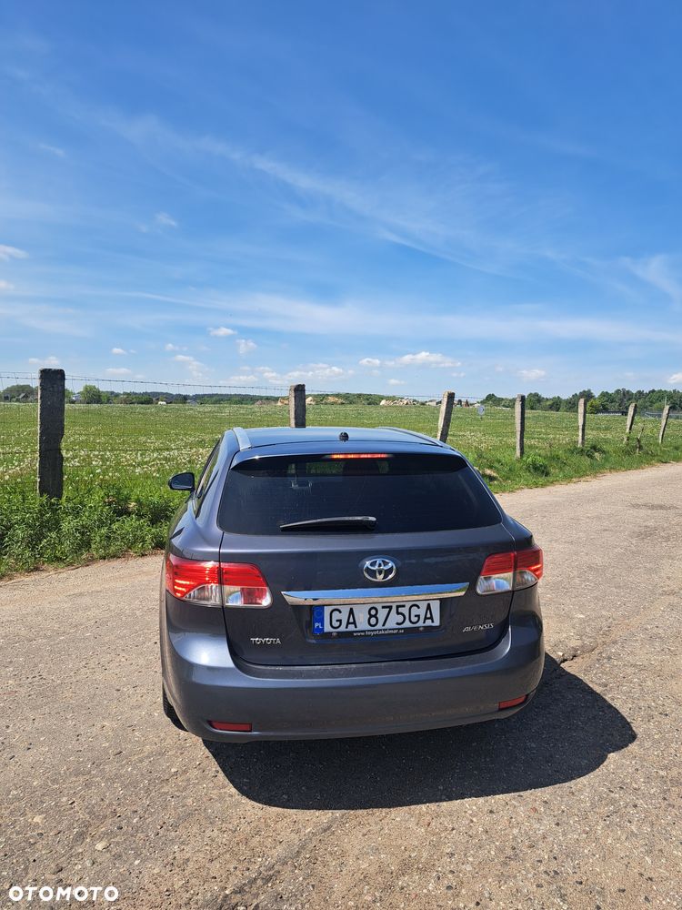 Toyota Avensis 1.8 Edition (2014) - 8