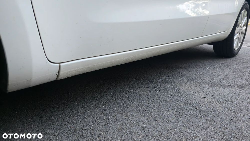 Kia Rio 1.2 Dream Team Edition - 13