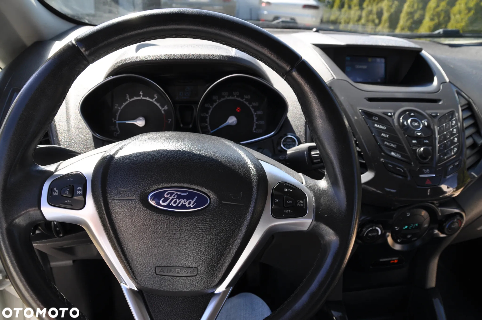 Ford EcoSport 1.0 EcoBoost TITANIUM X - 19