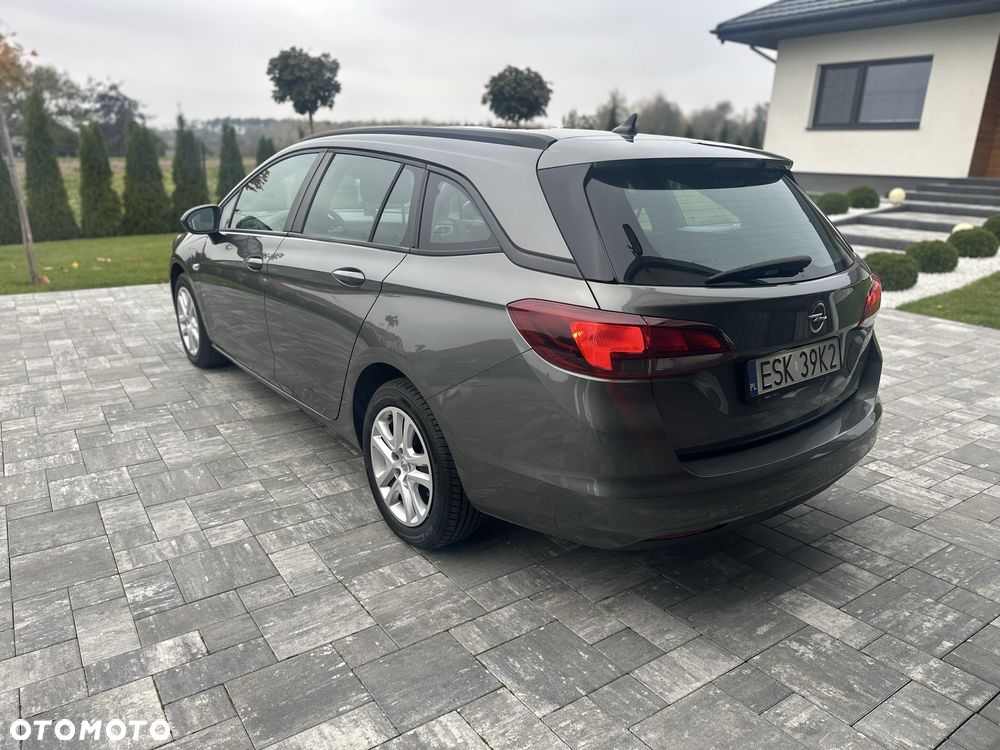 Opel Astra - 4