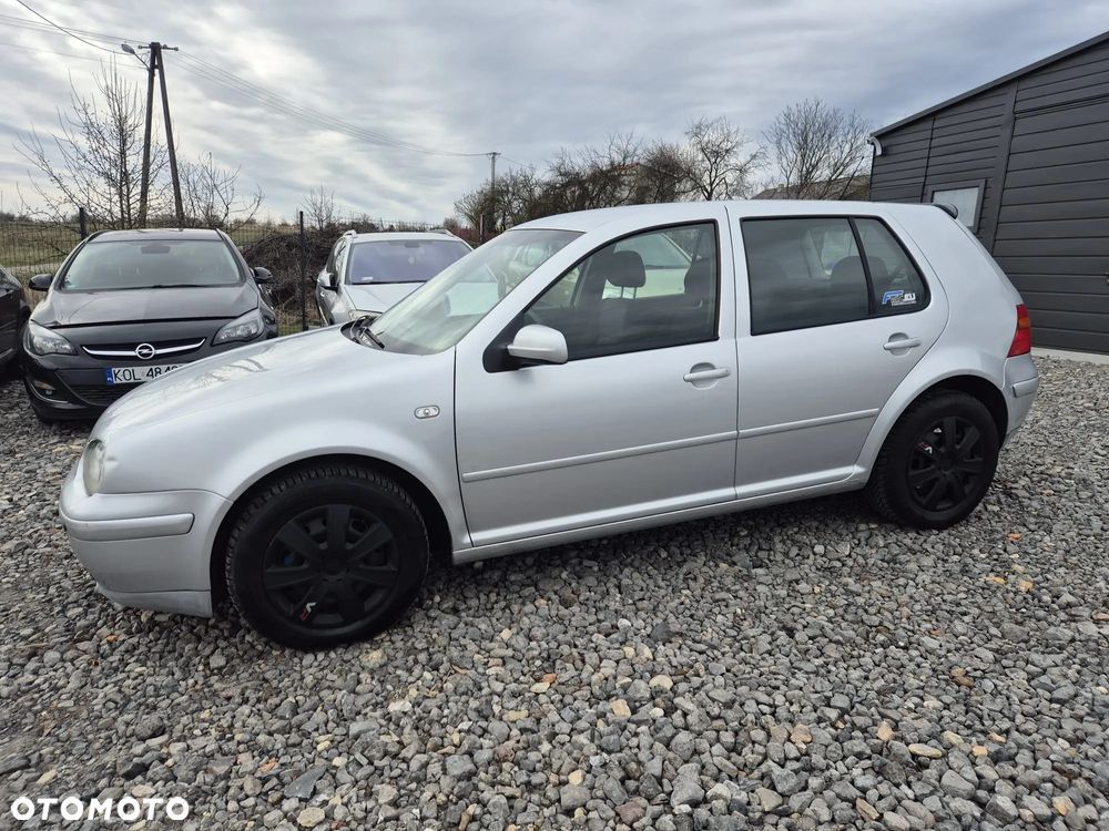 Volkswagen Golf 1.6 Sportline - 2