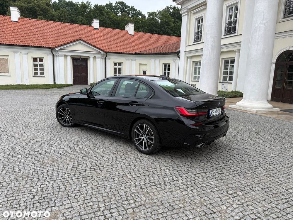 BMW Seria 3 330i xDrive - 4