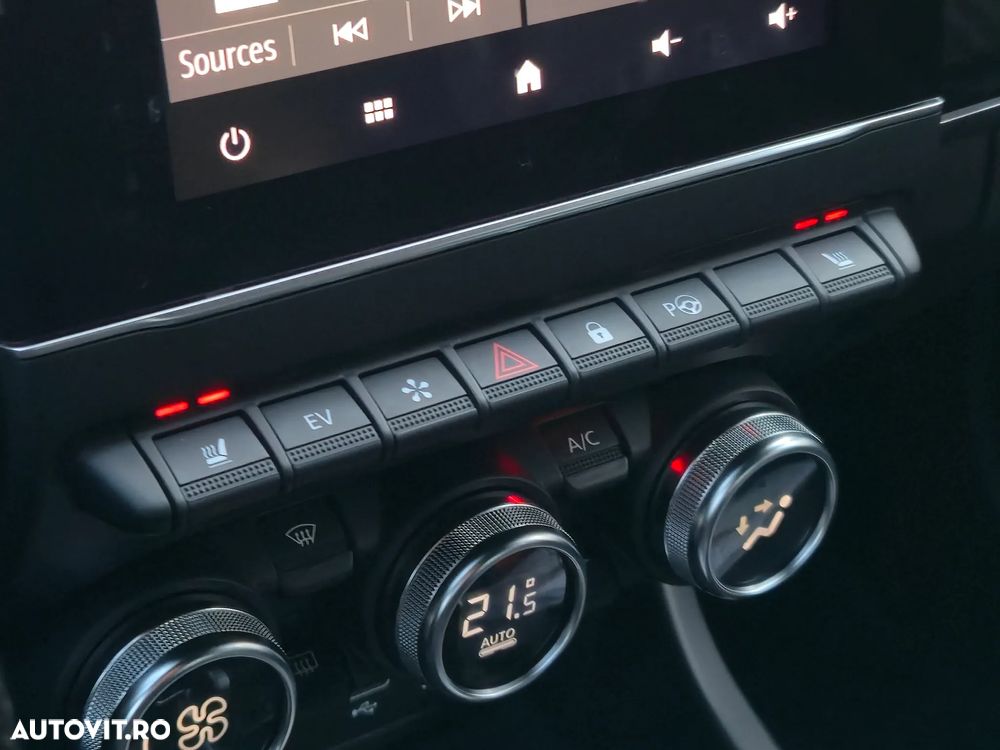 Renault Arkana E-TECH RS Line - 17