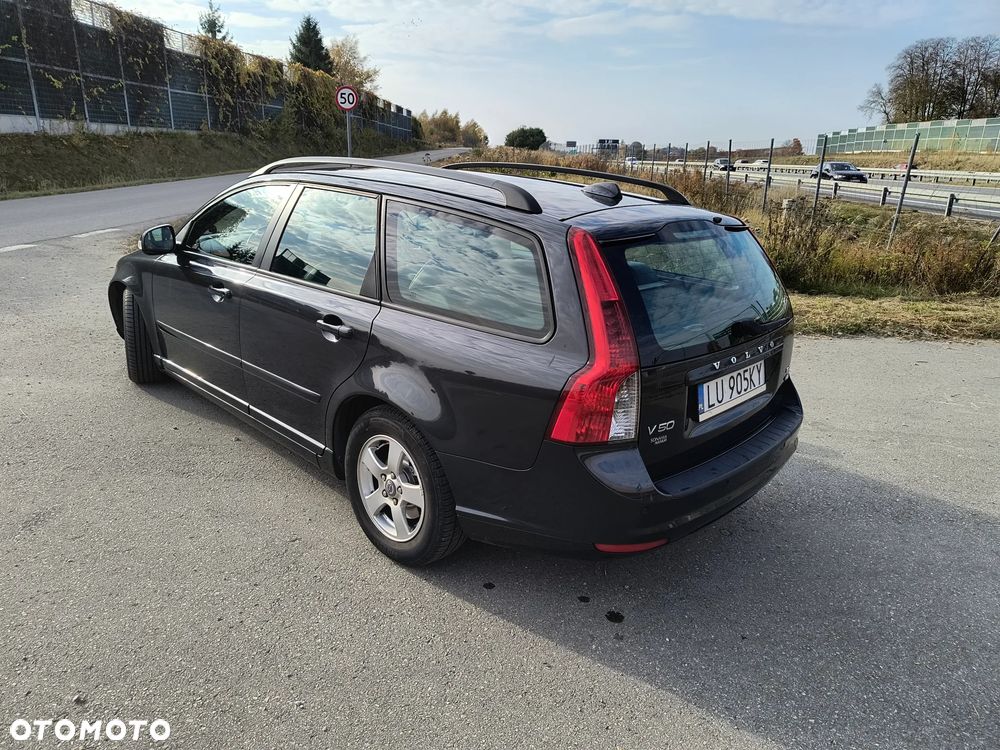 Volvo V50 1.6D DRIVe Momentum - 3