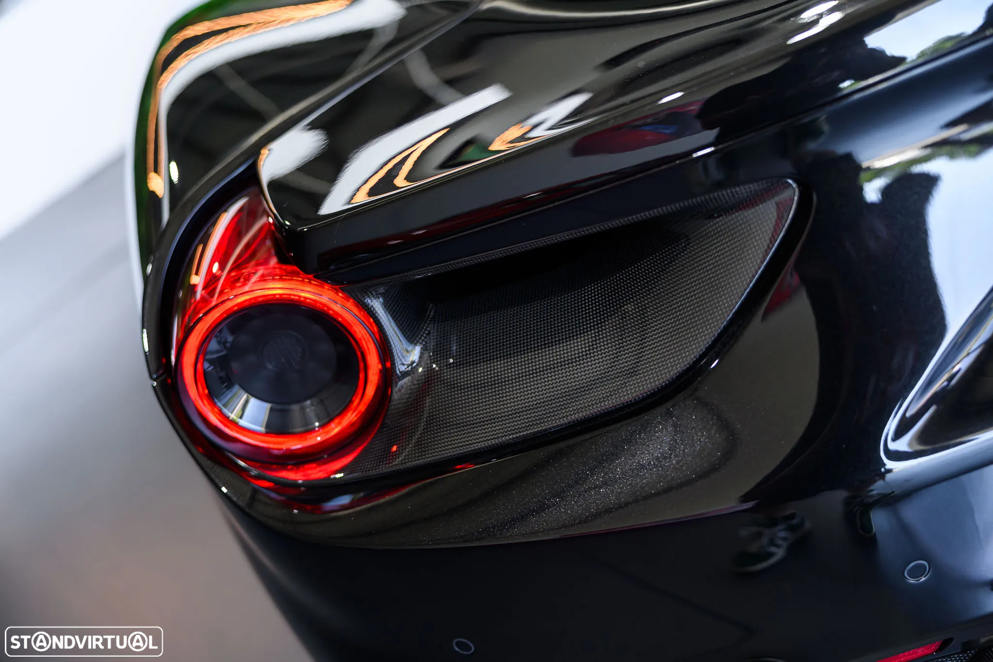 Ferrari 488 GTB - 12