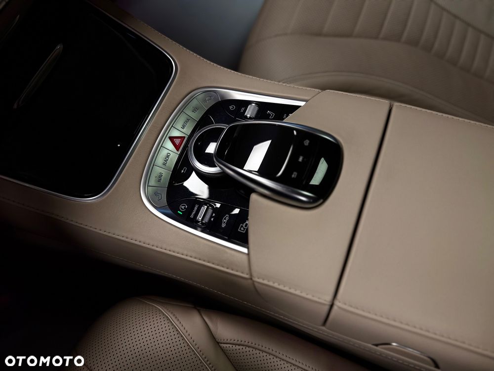 Mercedes-Benz Klasa S 400 d 4-Matic L 9G-TRONIC - 35