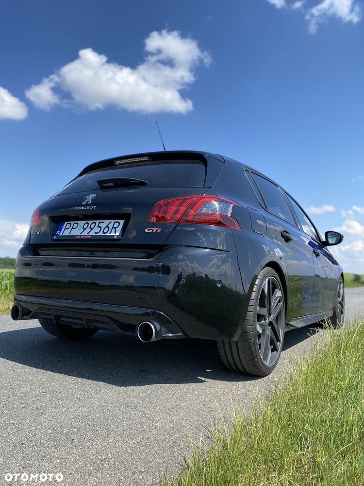 Peugeot 308 1.6 e-THP GTi by Sport S&S - 3