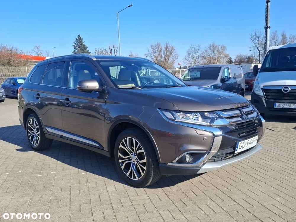Mitsubishi Outlander 2.0 Instyle SDA 4WD CVT - 3