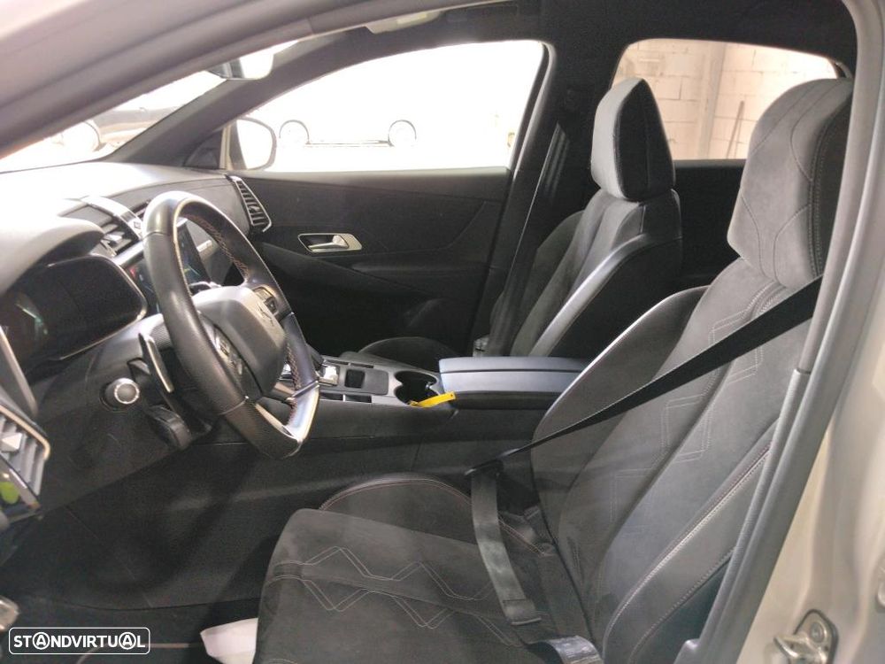 DS DS7 Crossback E-Tense Performance Line EAT8 - 6