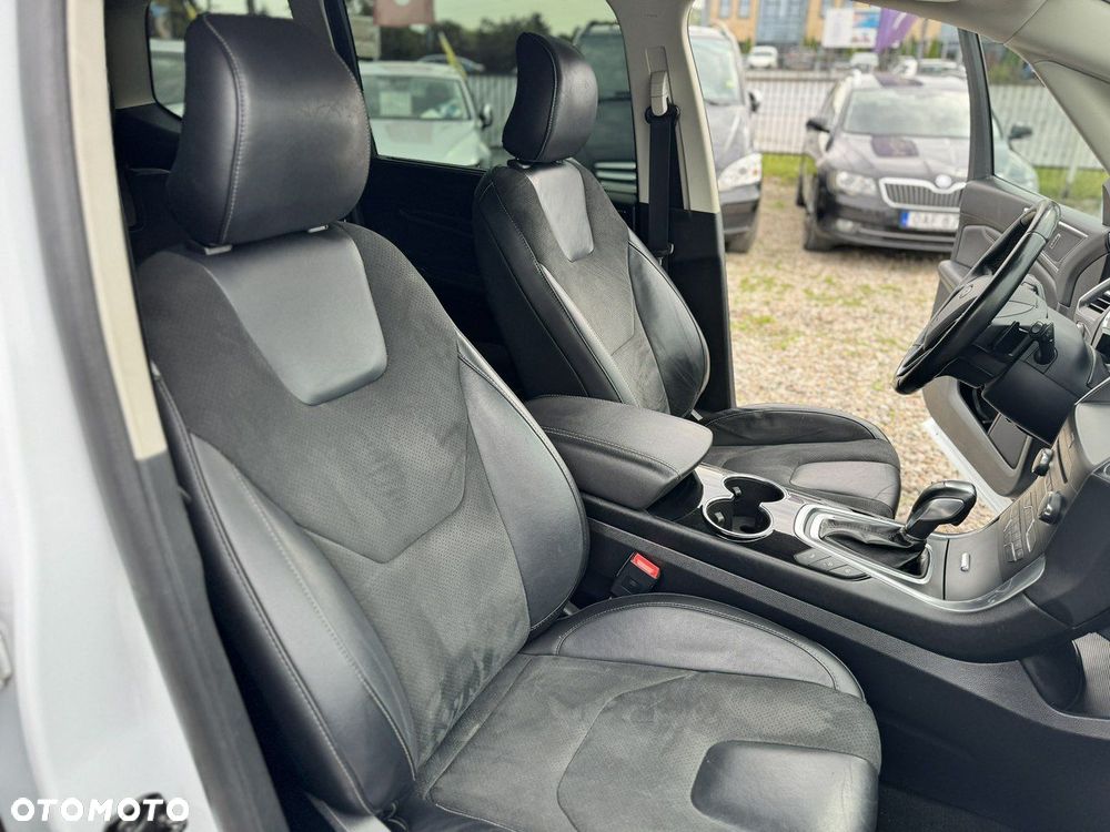 Ford Galaxy 2.0 TDCi Titanium - 39