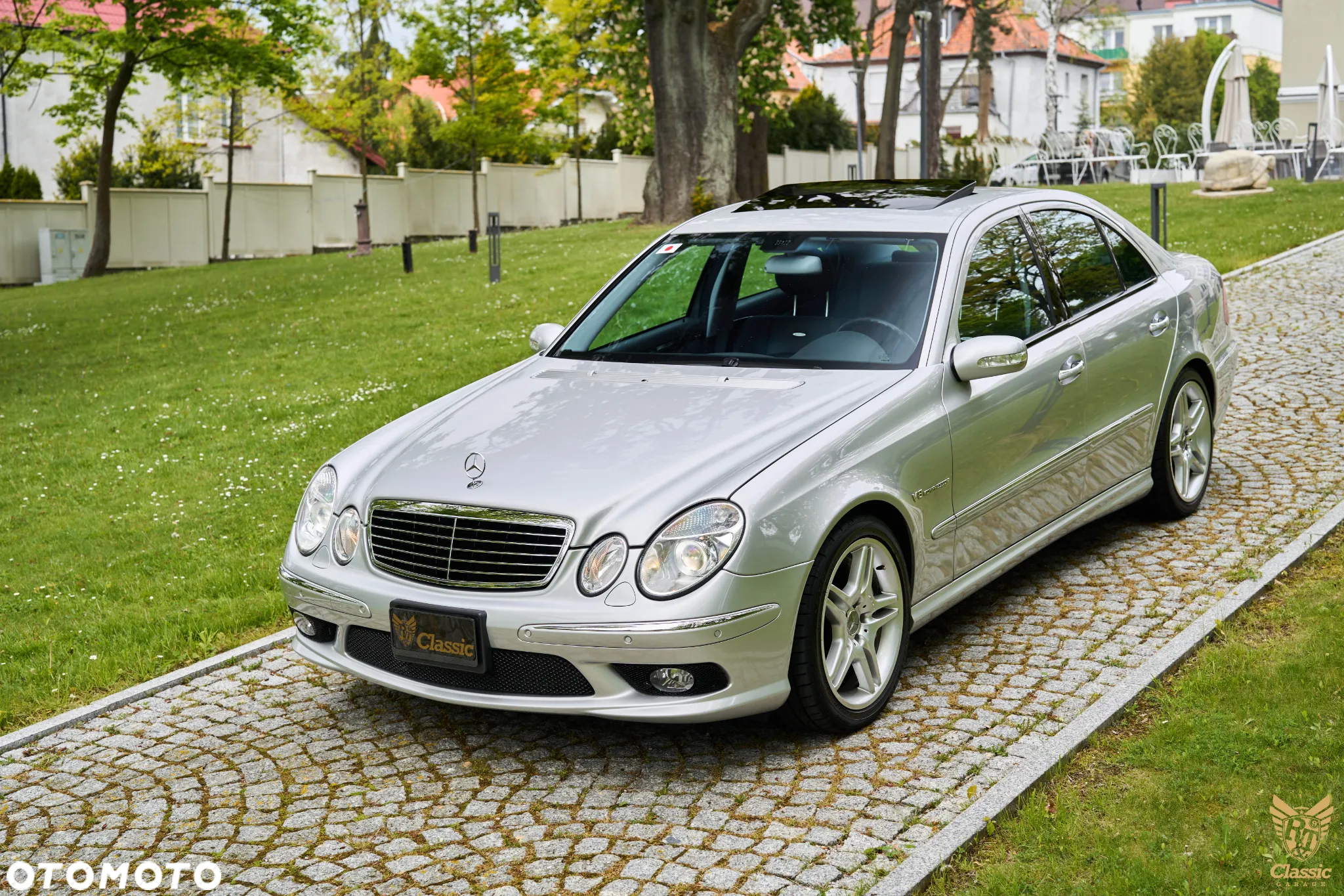 Mercedes-Benz Klasa E 55 AMG - 26