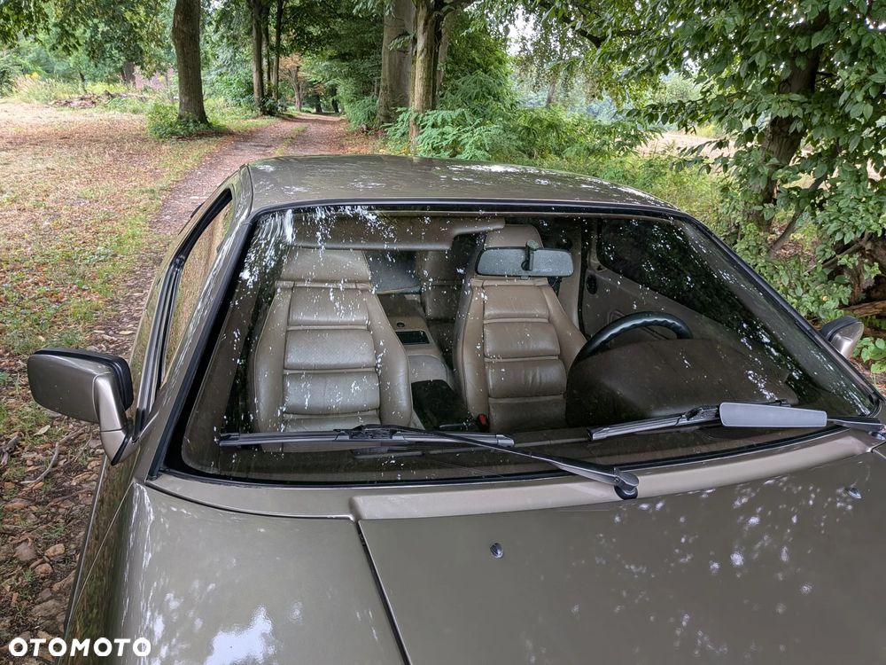 Porsche 928 - 4