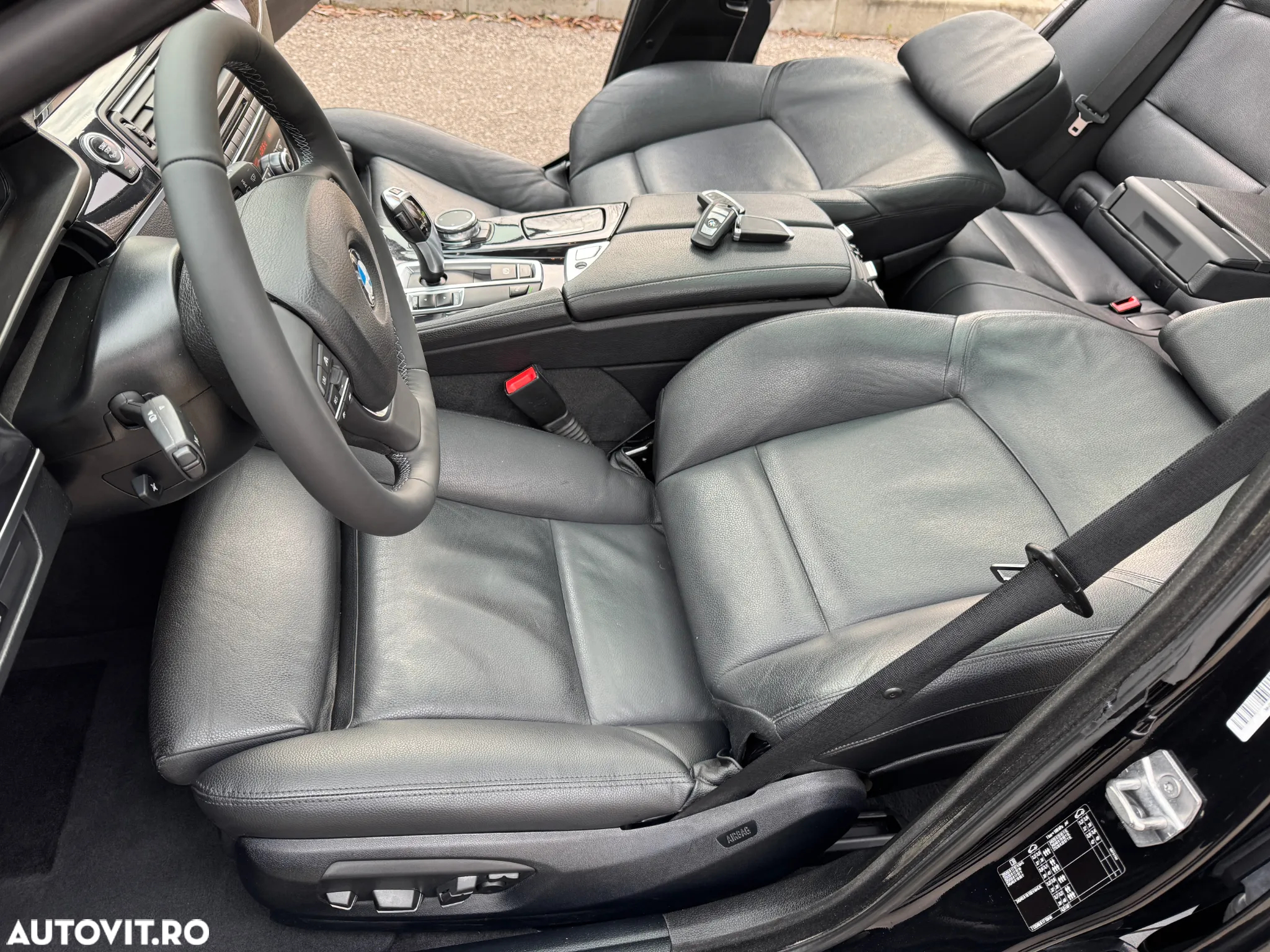 BMW Seria 5 525d Touring Aut. Luxury Line - 22