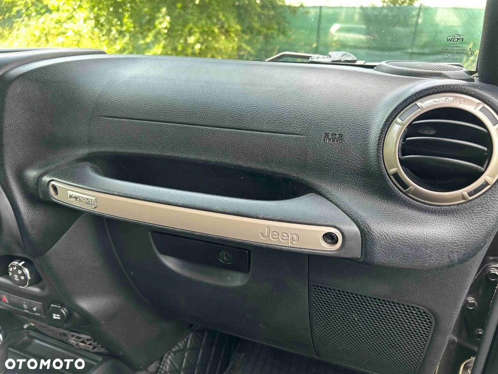 Jeep Wrangler 3.6 Unlim Rubicon - 10