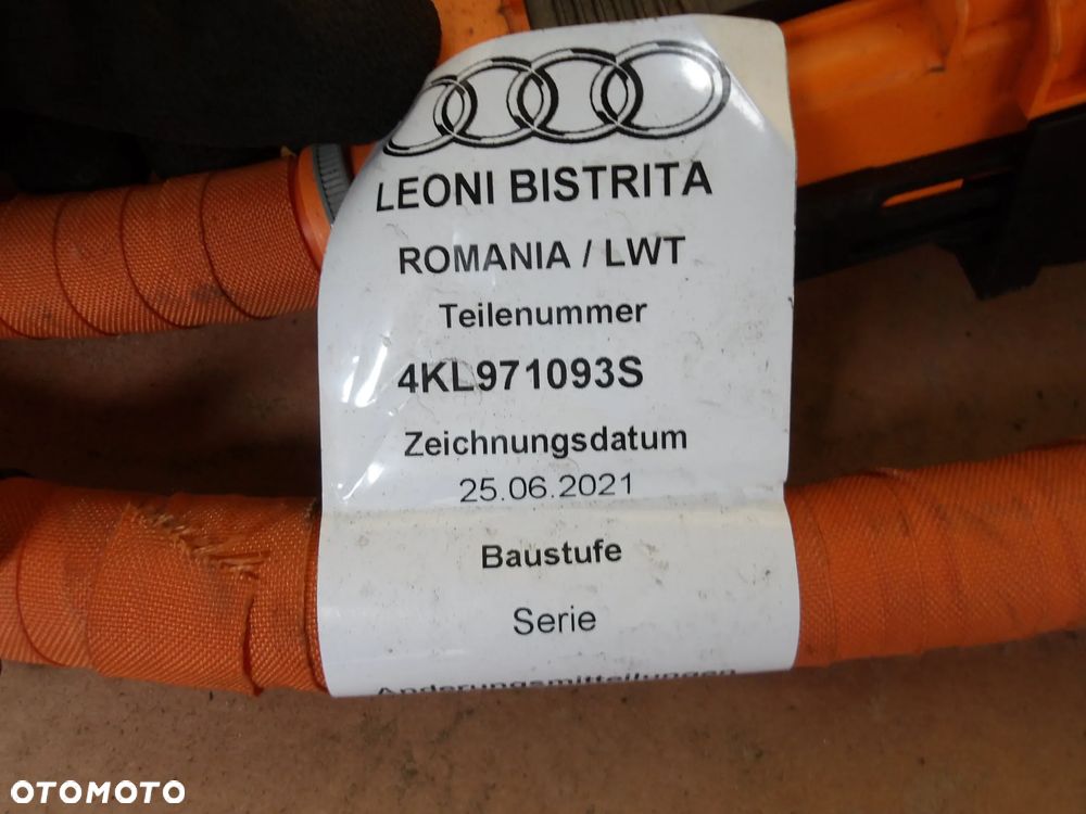 GNIAZDO LADOWANIA AUDI E TRON 4KL971093S - 6
