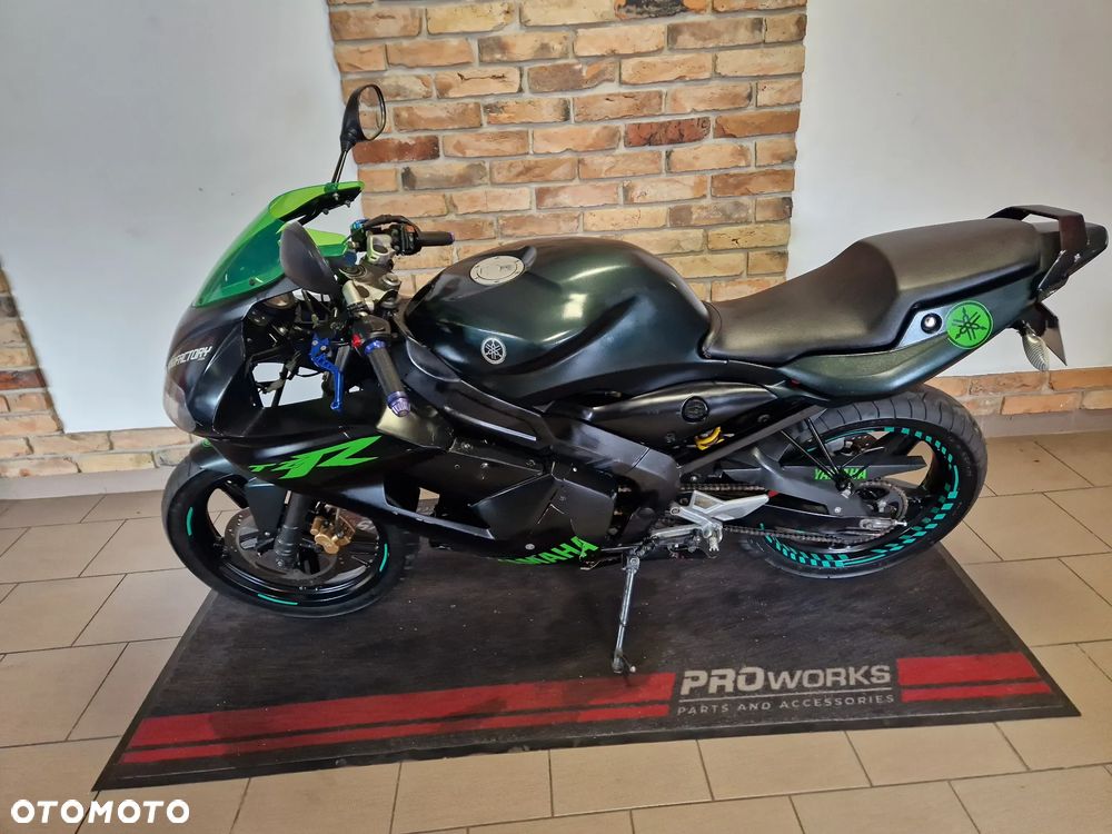 Yamaha TZR - 7