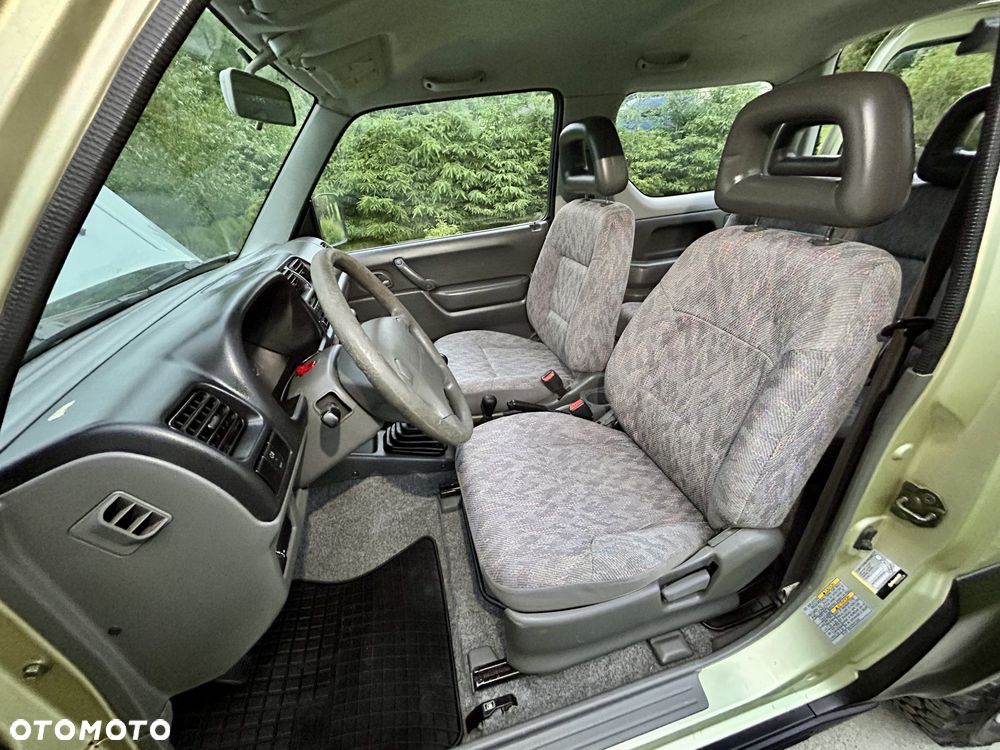 Suzuki Jimny 1.3 JLX - 29