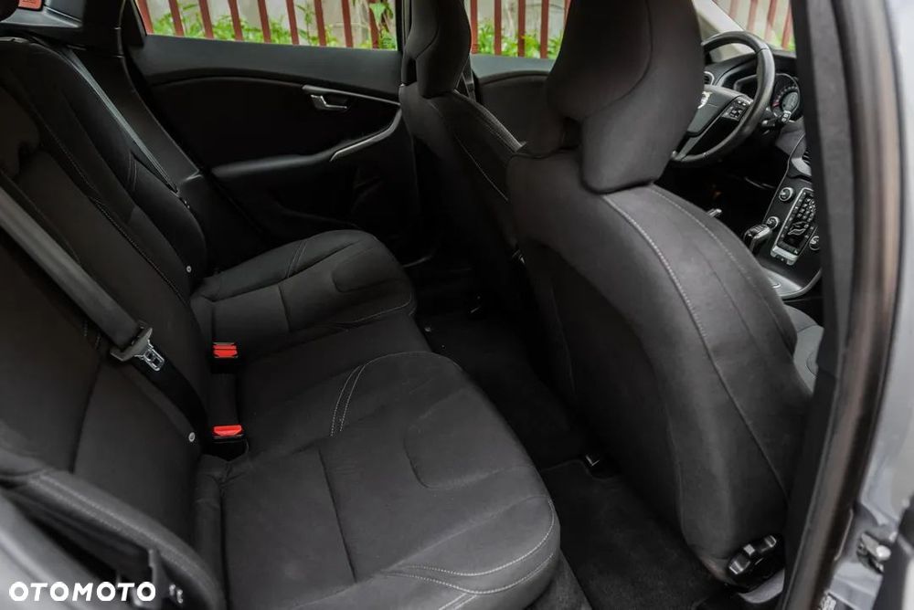 Volvo V40 D2 Drive-E Base - 28