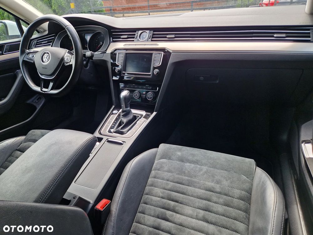 Volkswagen Passat 2.0 TDI SCR (BlueMotion Technology) DSG Highline - 9