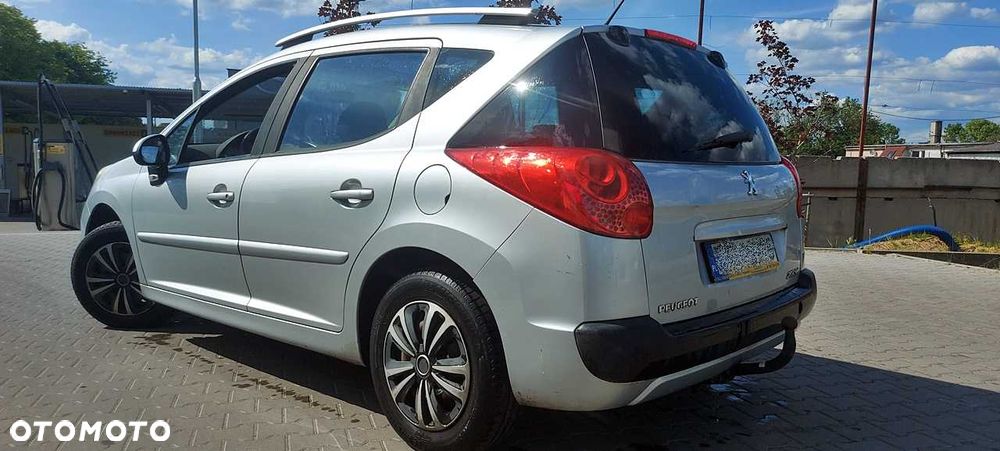 Peugeot 207 - 4