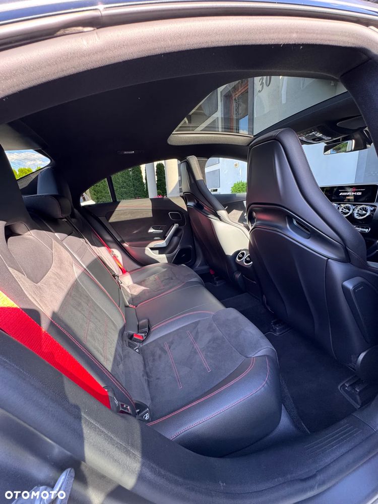 Mercedes-Benz CLA AMG 45 S 4-Matic 8G-DCT - 27