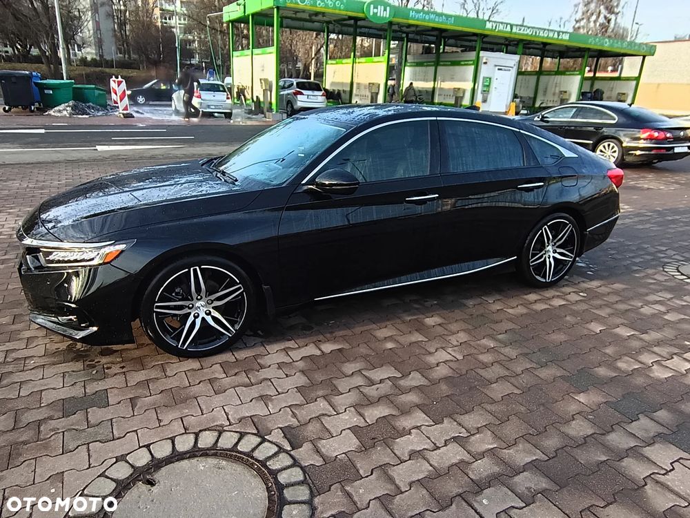 Honda Accord - 1