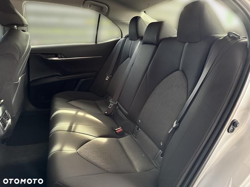 Toyota Camry 2.5 Hybrid Comfort CVT - 19