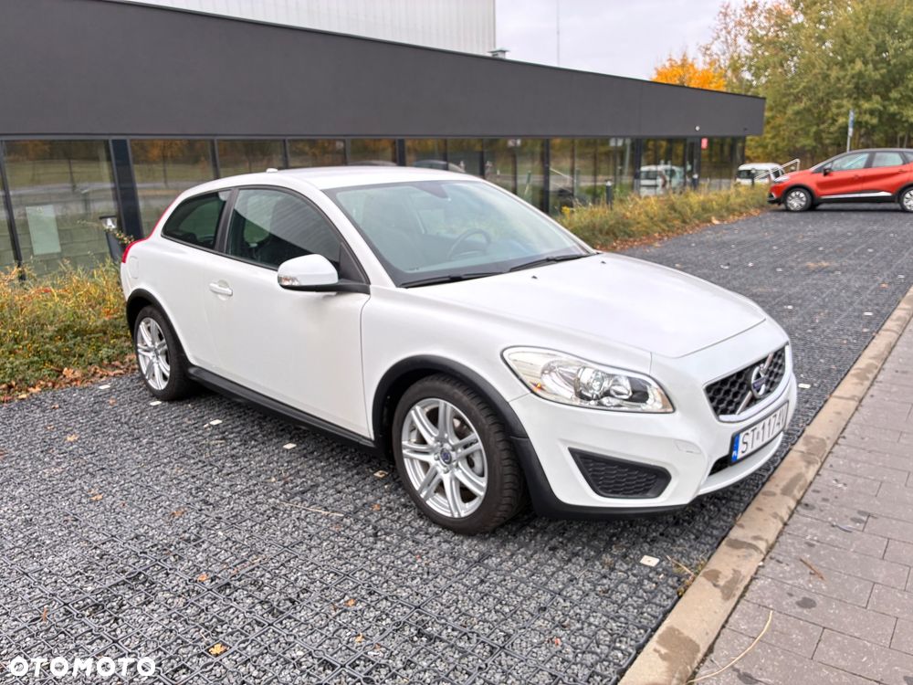Volvo C30 2010 photo 2