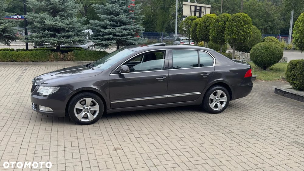 Skoda Superb 2.0 TDI Exclusive - 16