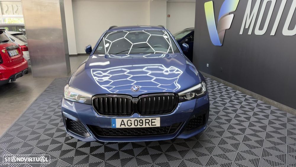 BMW 530 e Pack Desportivo M - 3