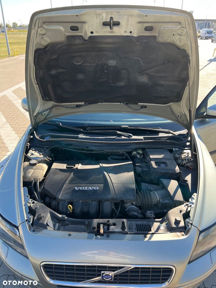 Volvo S40 1.8 Momentum - 17