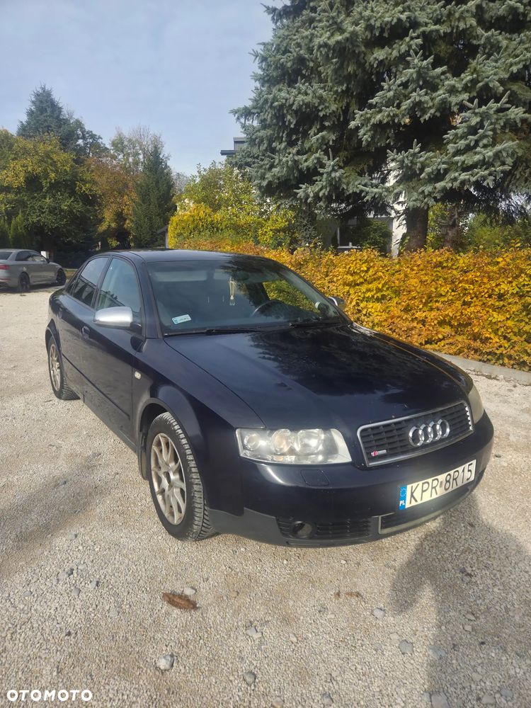 Audi A4 Limousine