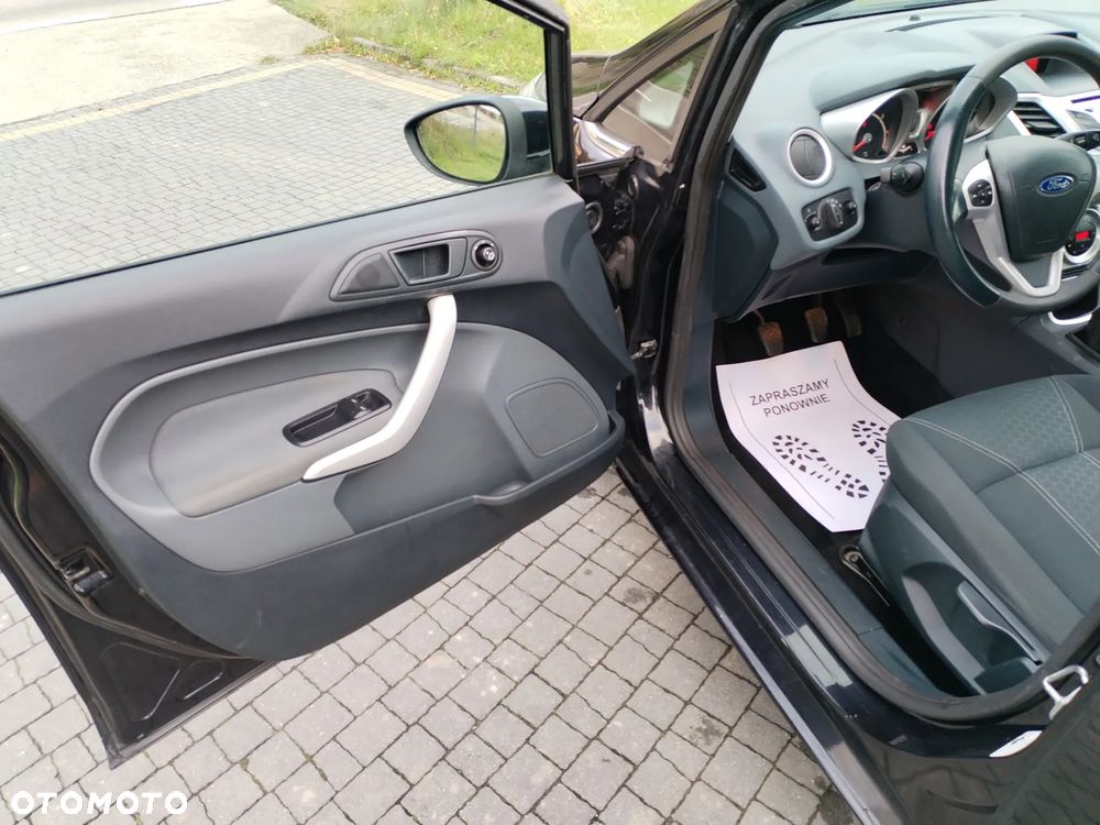 Ford Fiesta - 28